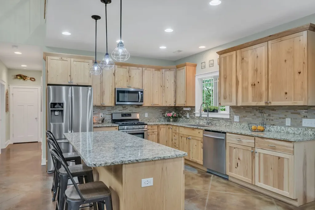 1026 Yellow Creek Road Dickson TN 37055
