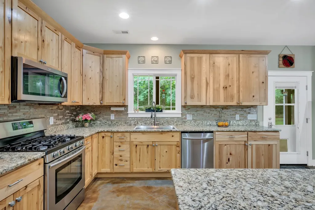 1026 Yellow Creek Road Dickson TN 37055