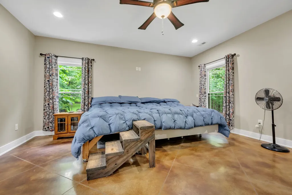 1026 Yellow Creek Road Dickson TN 37055