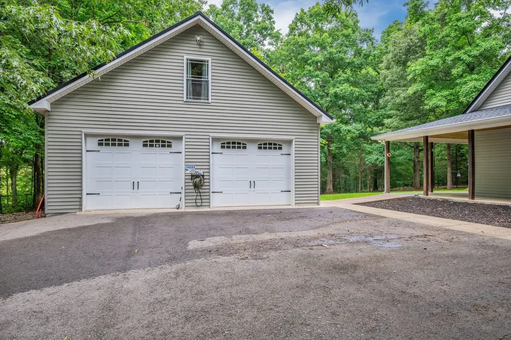 1026 Yellow Creek Road Dickson TN 37055