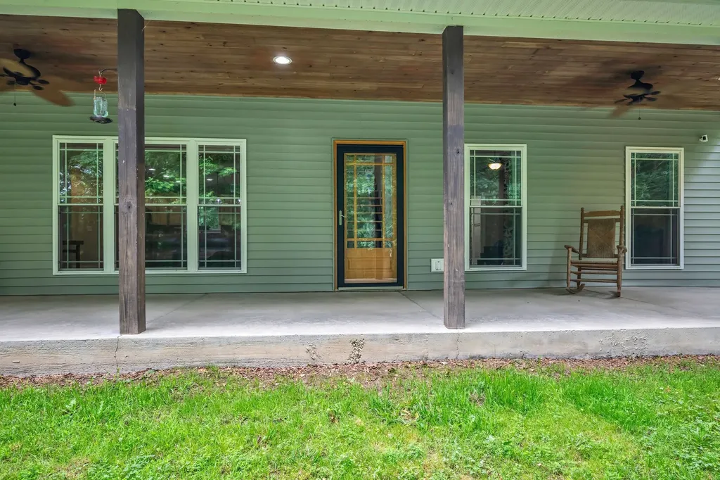 1026 Yellow Creek Road Dickson TN 37055