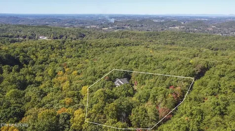 3814 Chilhowee Trail Maryville TN 37803
