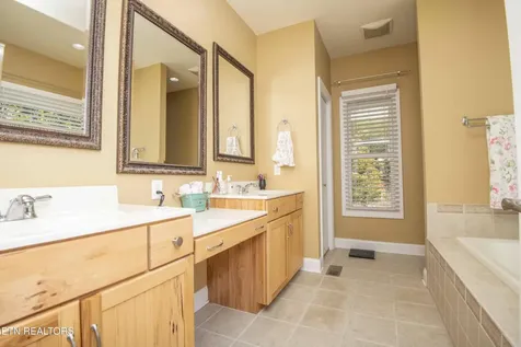 3814 Chilhowee Trail Maryville TN 37803