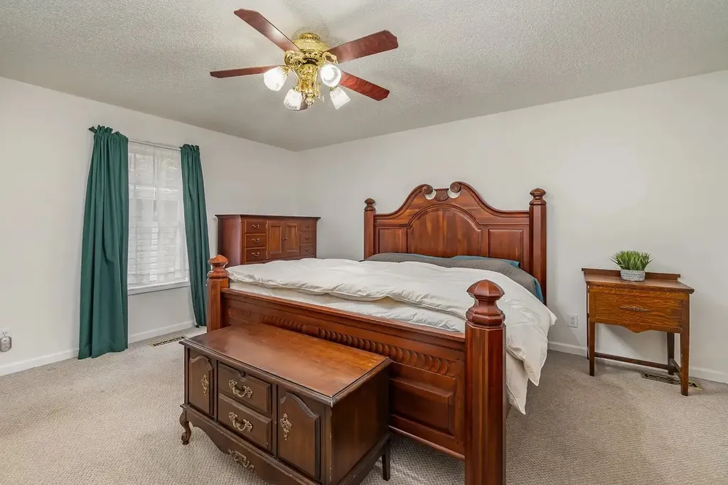 298 Tobacco Road Clarksville TN 37042