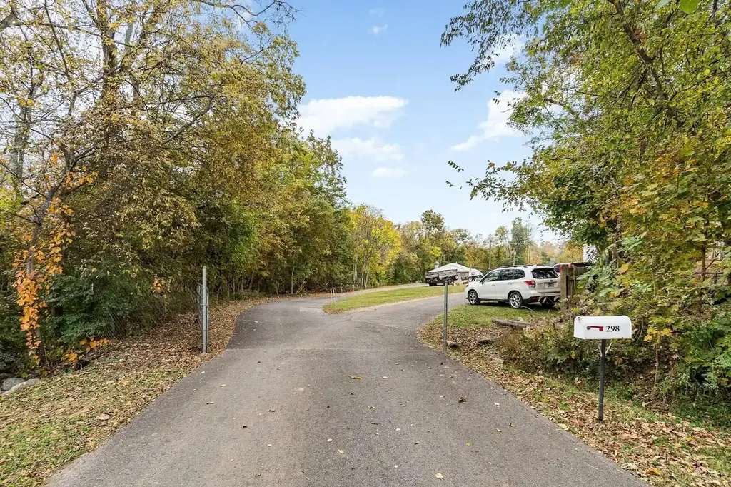 298 Tobacco Road Clarksville TN 37042