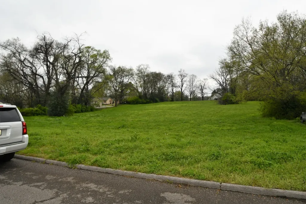 1409 Jones Avenue Nashville TN 37207