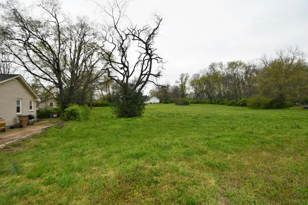 1409 Jones Avenue Nashville TN 37207