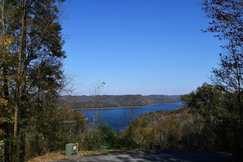 405 Maury Lane Smithville TN 37166