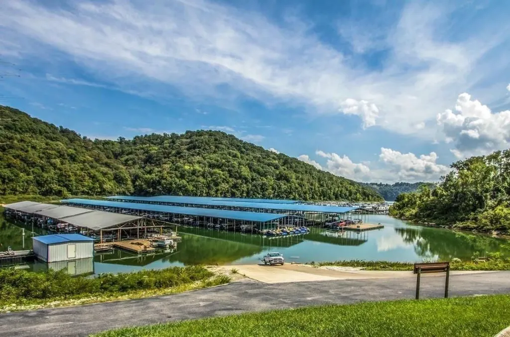 405 Maury Lane Smithville TN 37166