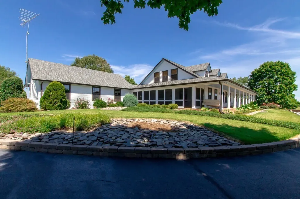 1480 Old Hunters Point Pike Lebanon TN 37087