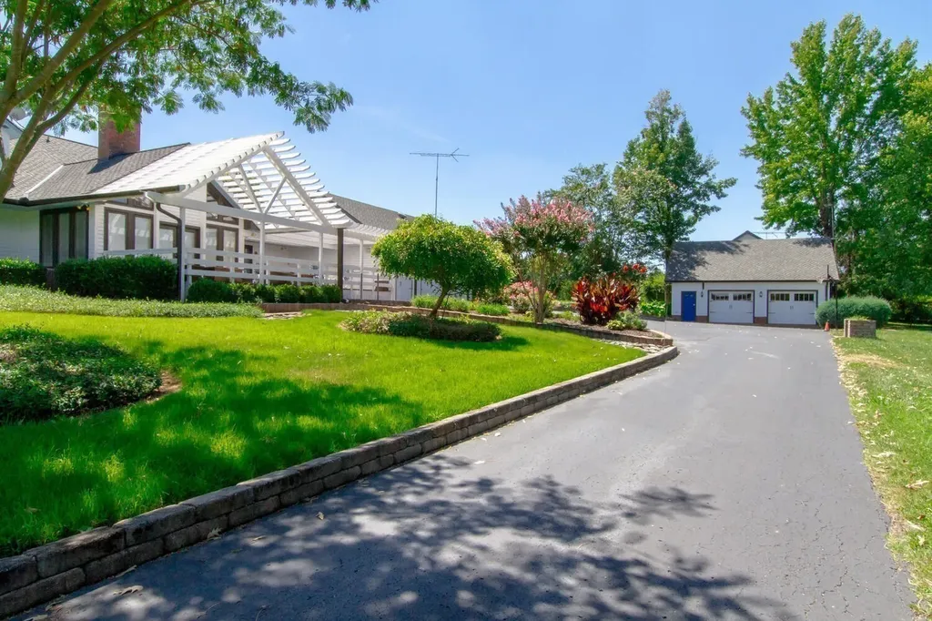 1480 Old Hunters Point Pike Lebanon TN 37087