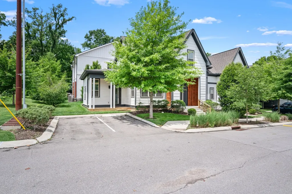 635 Nashua Lane Nashville TN 37209