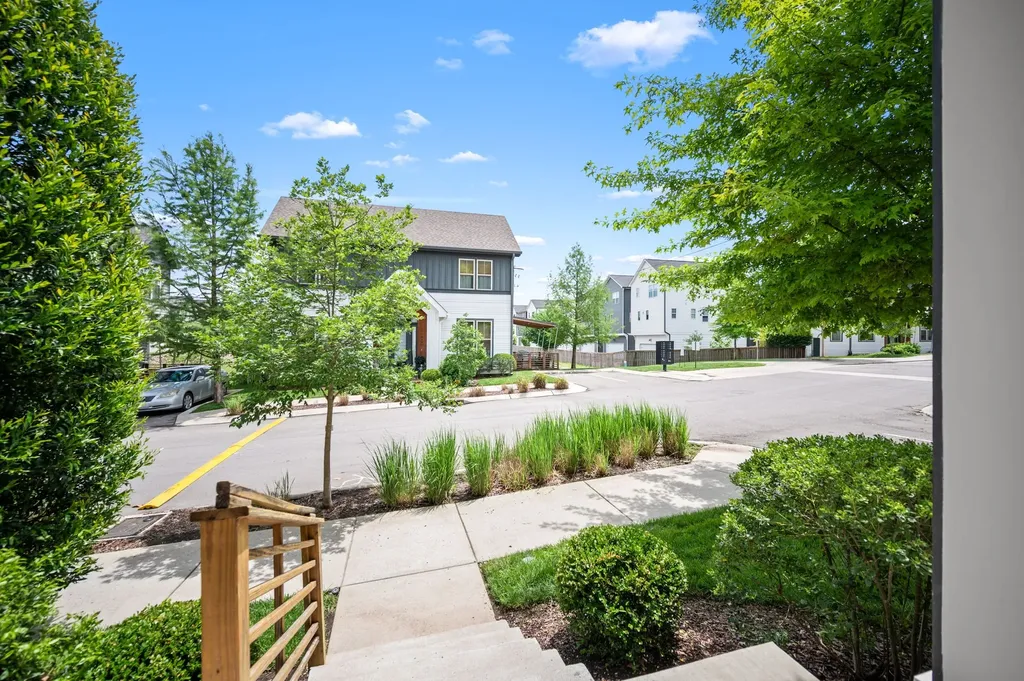 635 Nashua Lane Nashville TN 37209