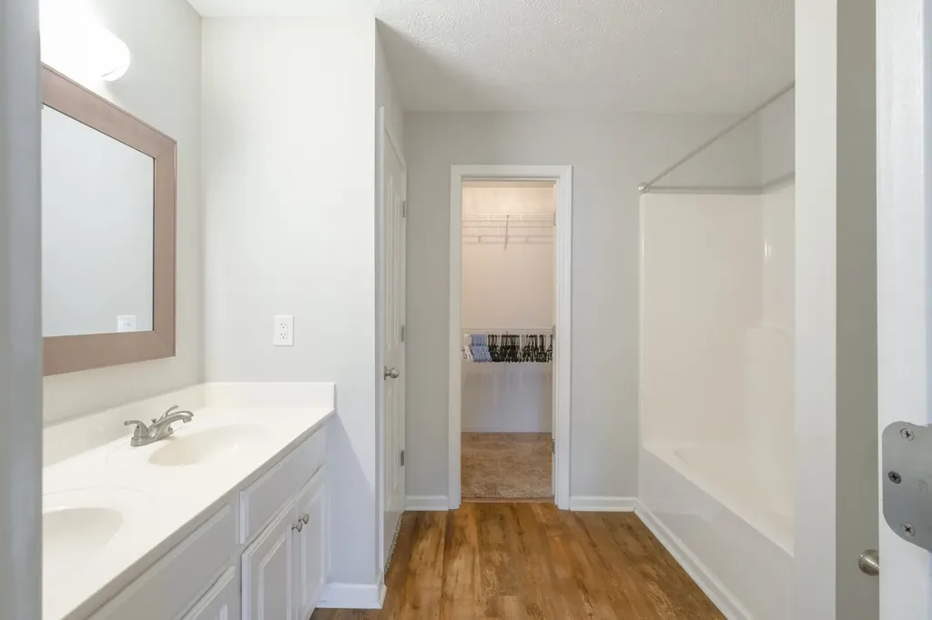 1512 Holden Court Murfreesboro TN 37128