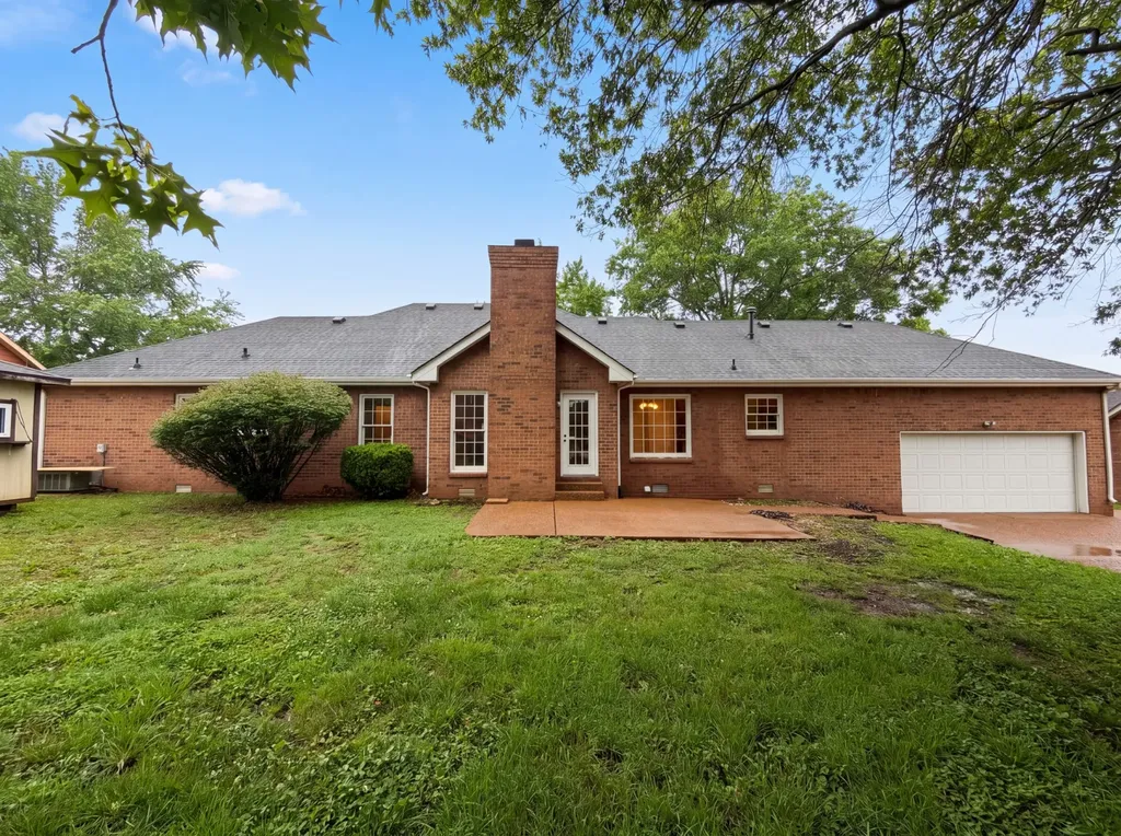 234 Connie Drive Hendersonville TN 37075