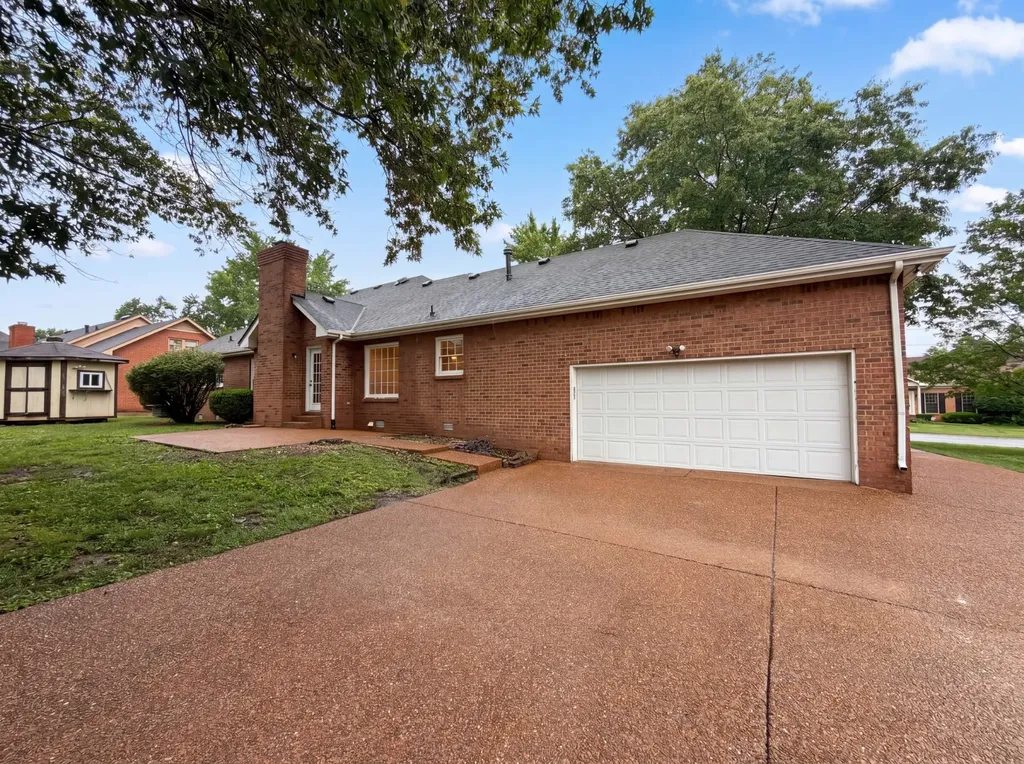 234 Connie Drive Hendersonville TN 37075