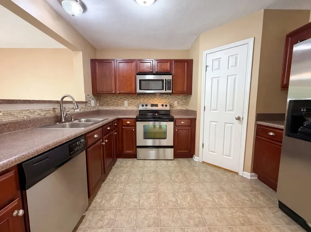 2032 Shaylin Loop Antioch TN 37013