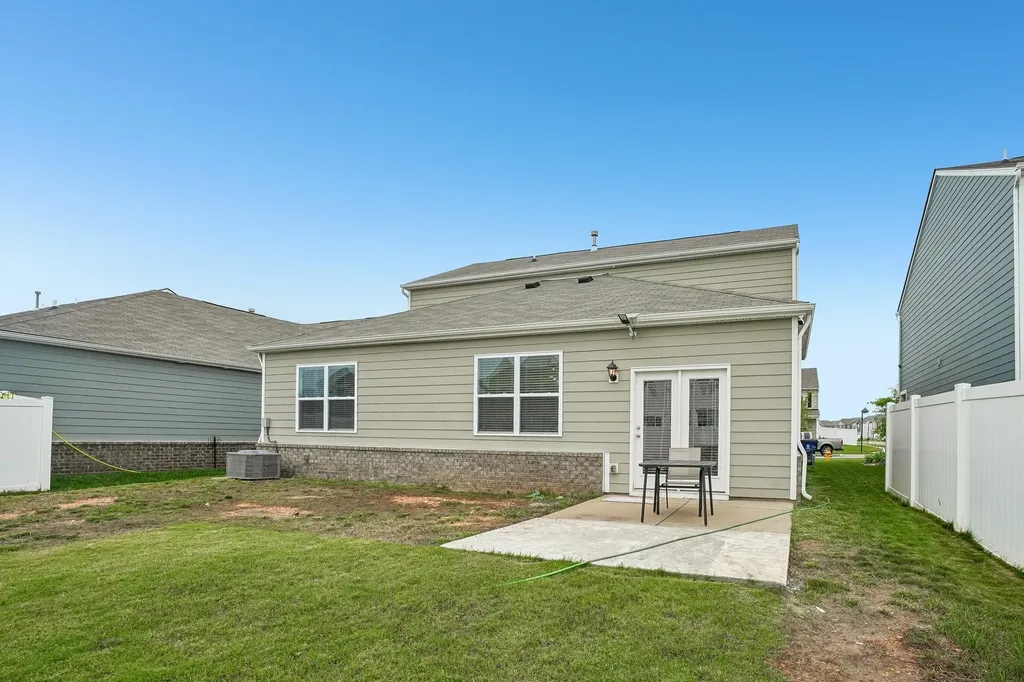5330 Owens Lane White House TN 37188