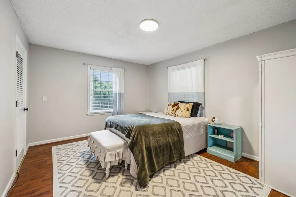 979 S Main St, S Eagleville TN 37060