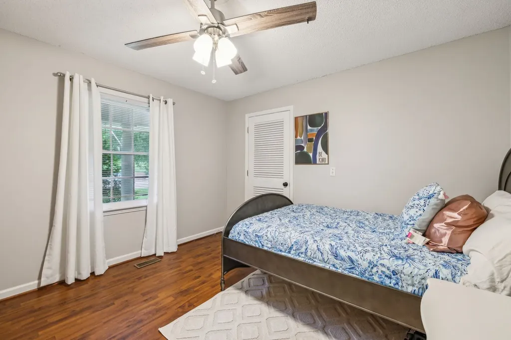 979 S Main St, S Eagleville TN 37060