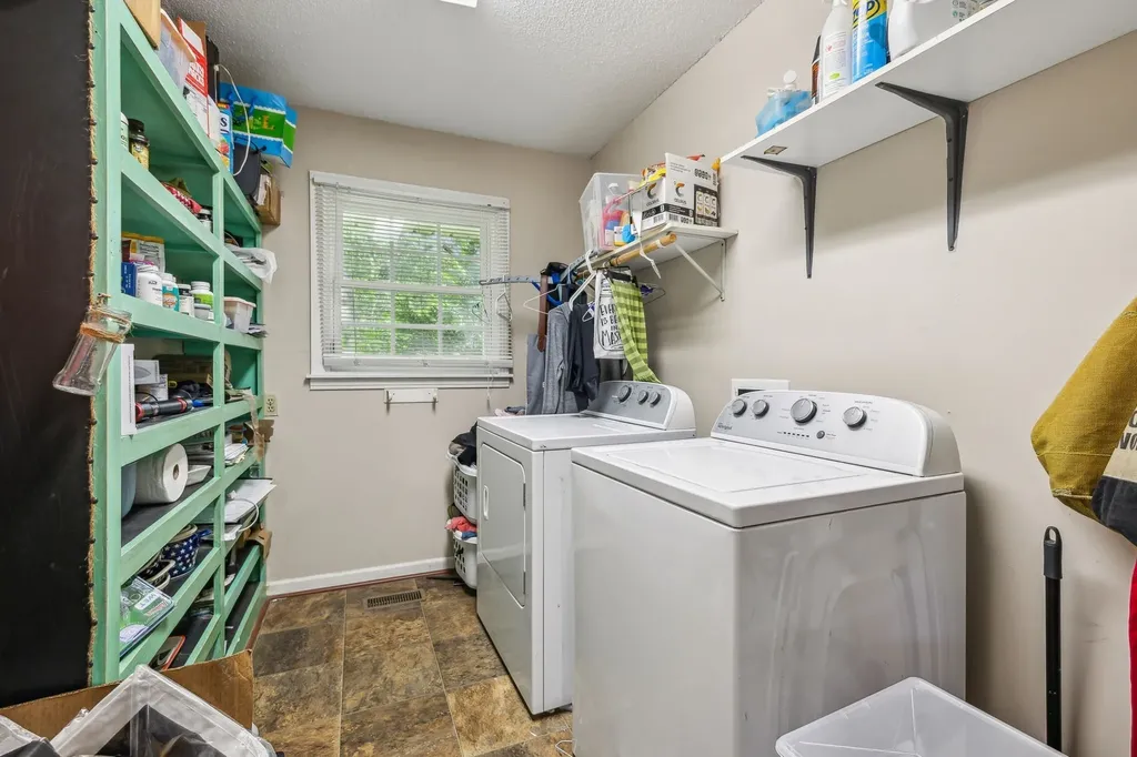 979 S Main St, S Eagleville TN 37060