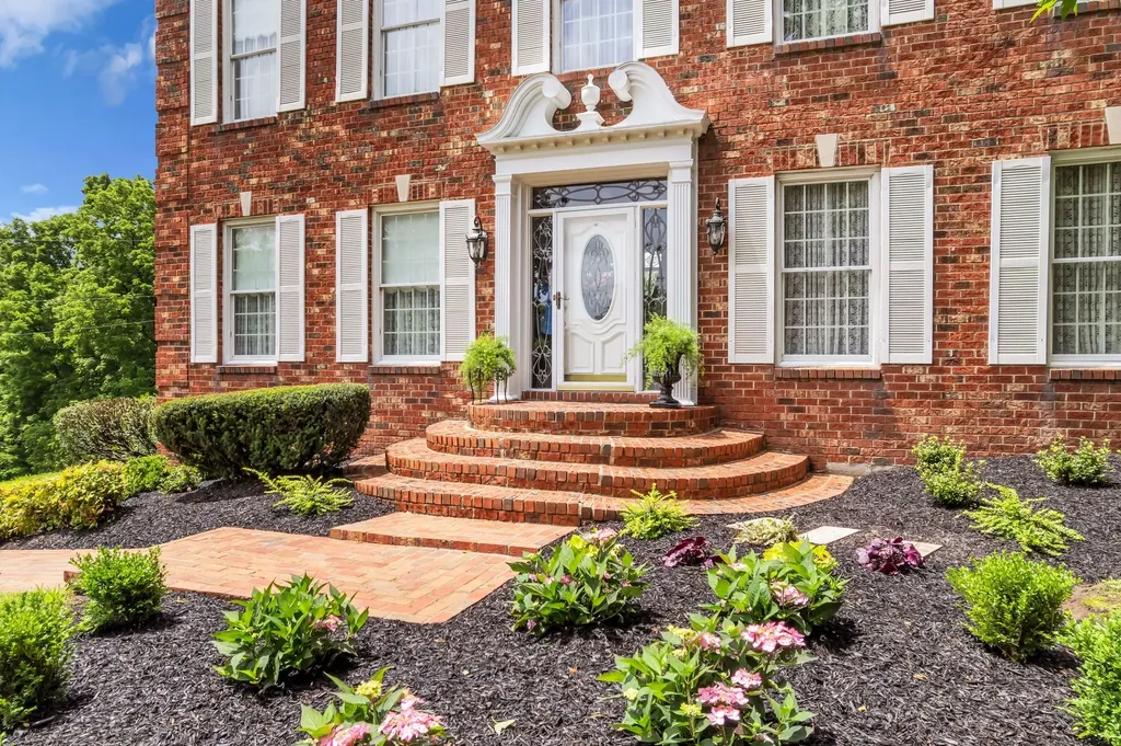 641 Old Lebanon Dirt Road Hermitage TN 37076