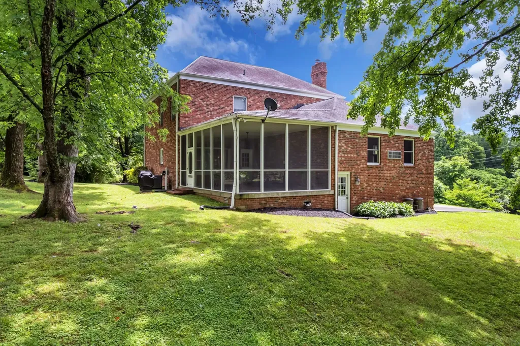 641 Old Lebanon Dirt Road Hermitage TN 37076