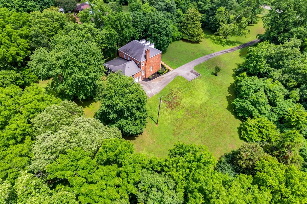 641 Old Lebanon Dirt Road Hermitage TN 37076