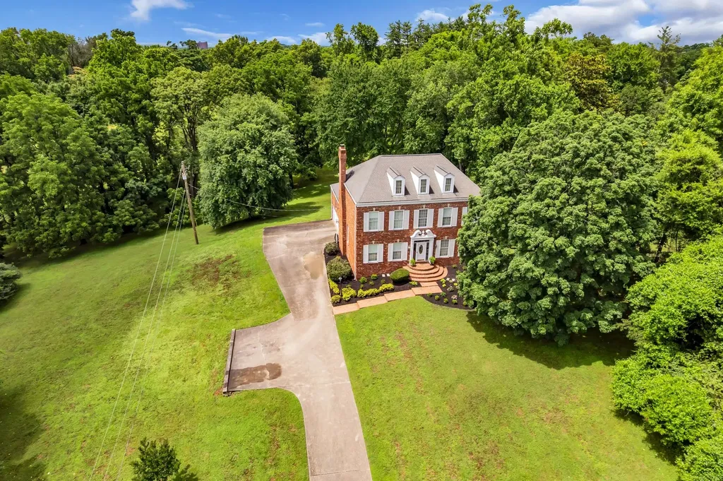 641 Old Lebanon Dirt Road Hermitage TN 37076