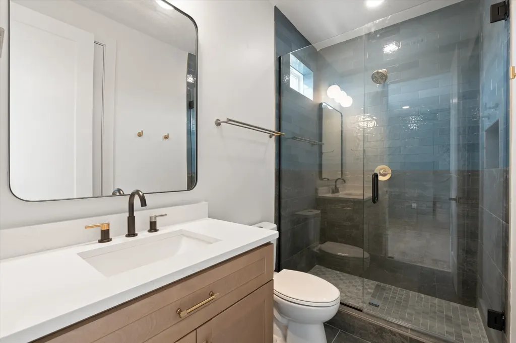 1818 Dr Db Todd Jr Boulevard Nashville TN 37208