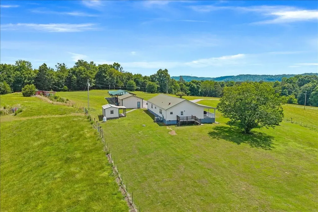 1150 Goodfield Road Decatur TN 37322