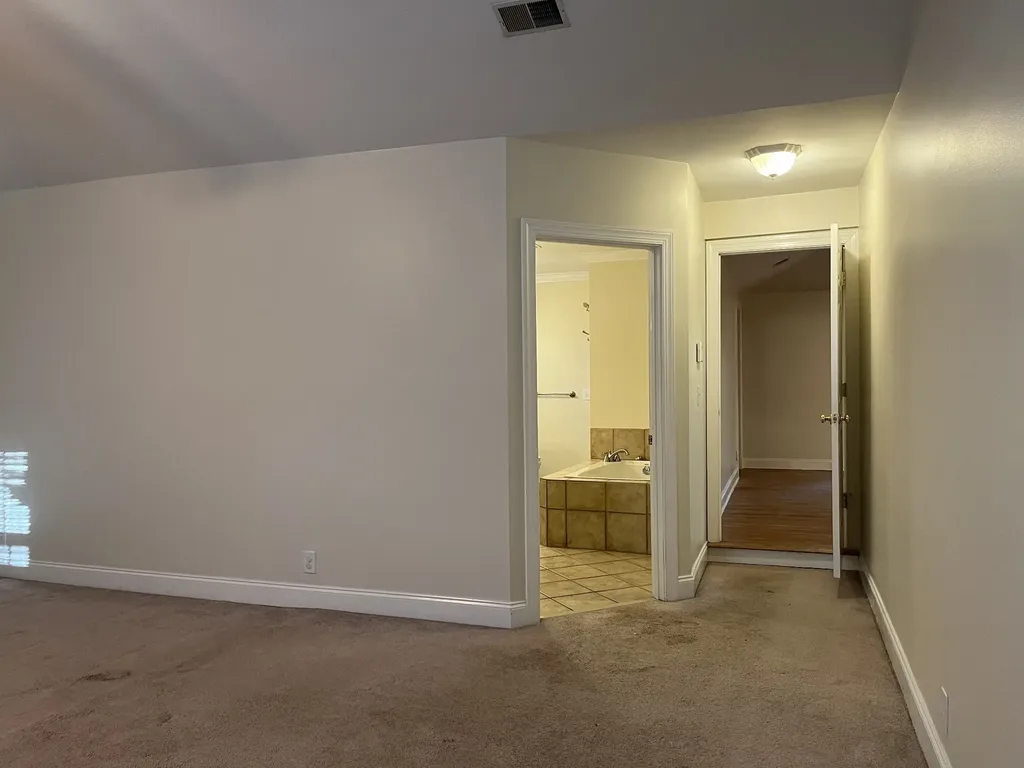 3820 Woodmont Lane Nashville TN 37215