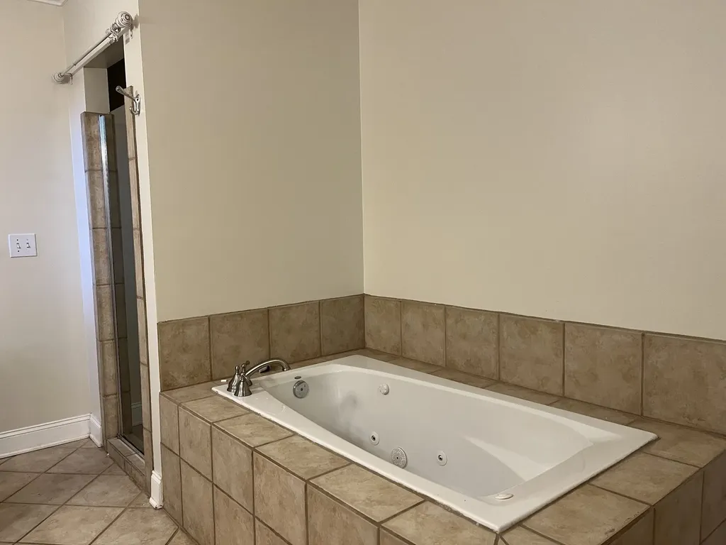 3820 Woodmont Lane Nashville TN 37215