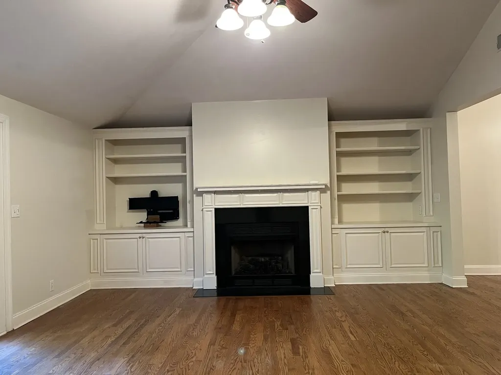 3820 Woodmont Lane Nashville TN 37215