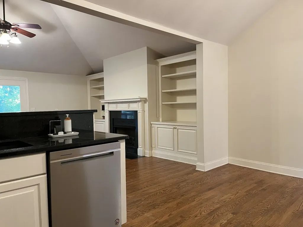3820 Woodmont Lane Nashville TN 37215