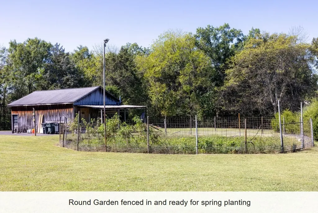 2084 Kidd Road Nolensville TN 37135