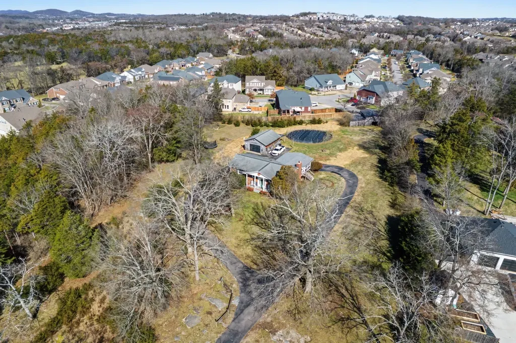 2084 Kidd Road Nolensville TN 37135