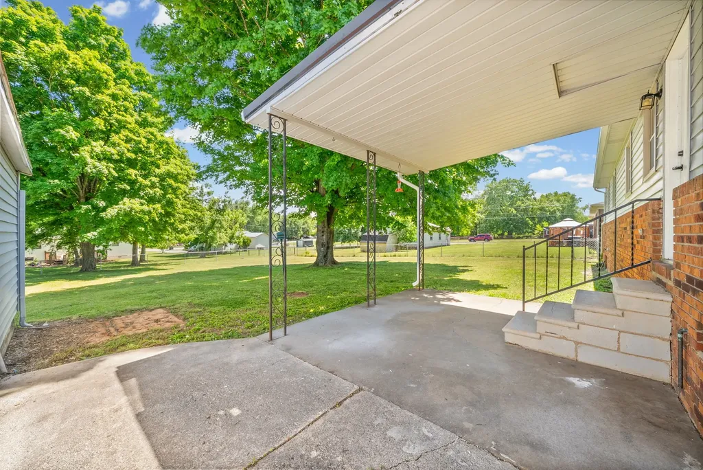 711 Sanderson Drive Hopkinsville KY 42240
