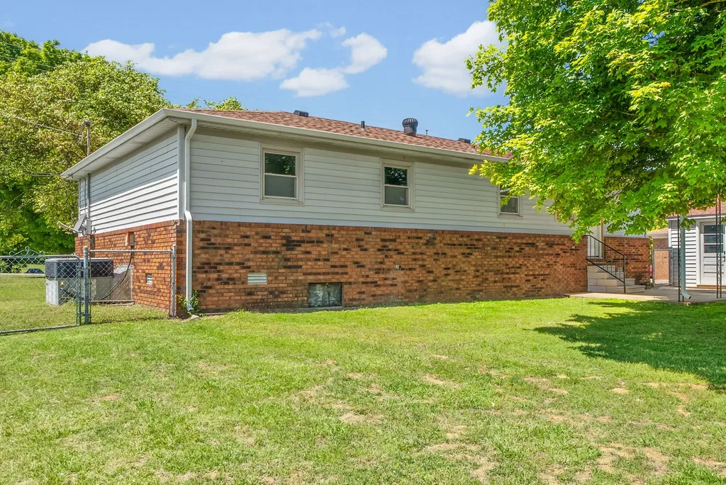 711 Sanderson Drive Hopkinsville KY 42240