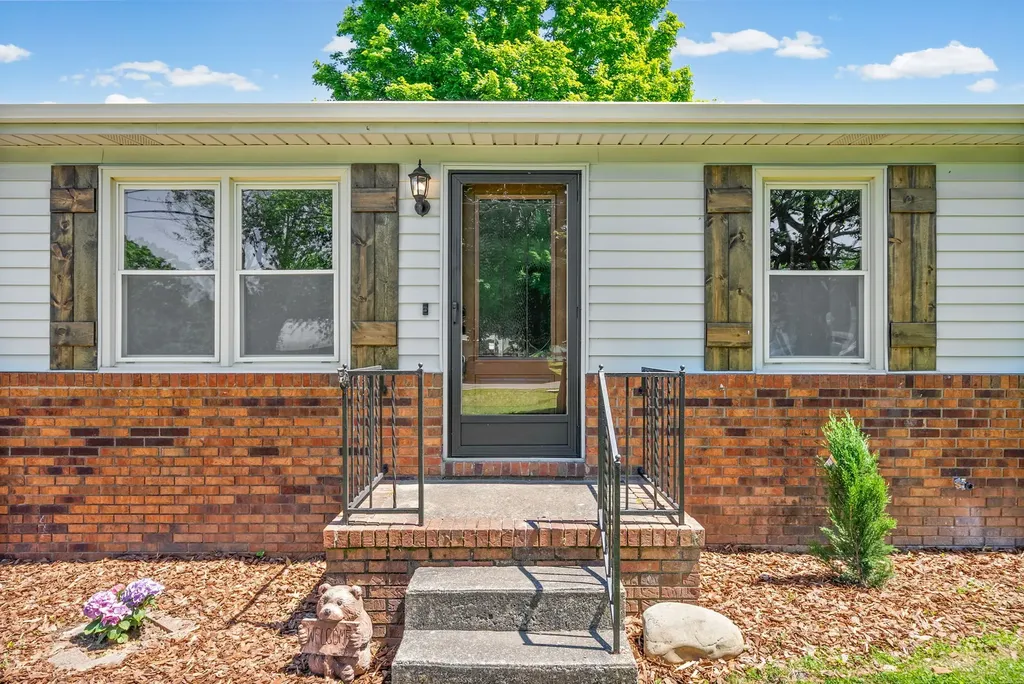 711 Sanderson Drive Hopkinsville KY 42240