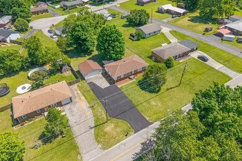 711 Sanderson Drive Hopkinsville KY 42240