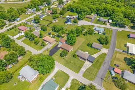 711 Sanderson Drive Hopkinsville KY 42240