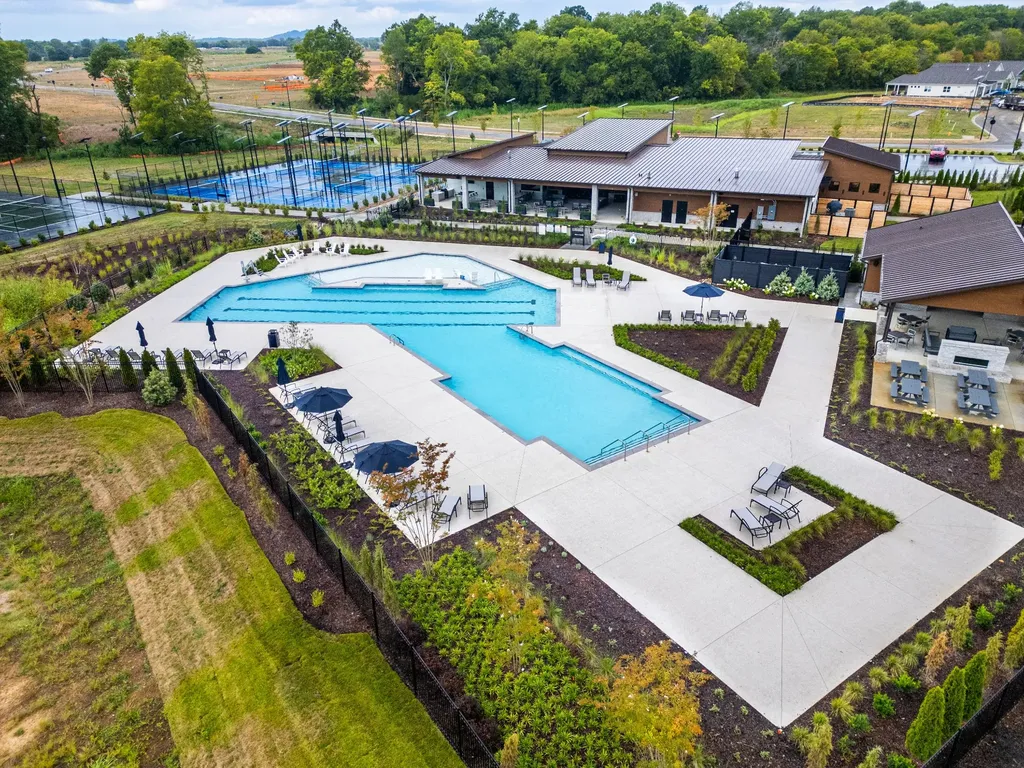 1217 Chapel Cove Pvt Gallatin TN 37066