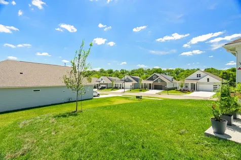 1217 Chapel Cove Pvt Gallatin TN 37066