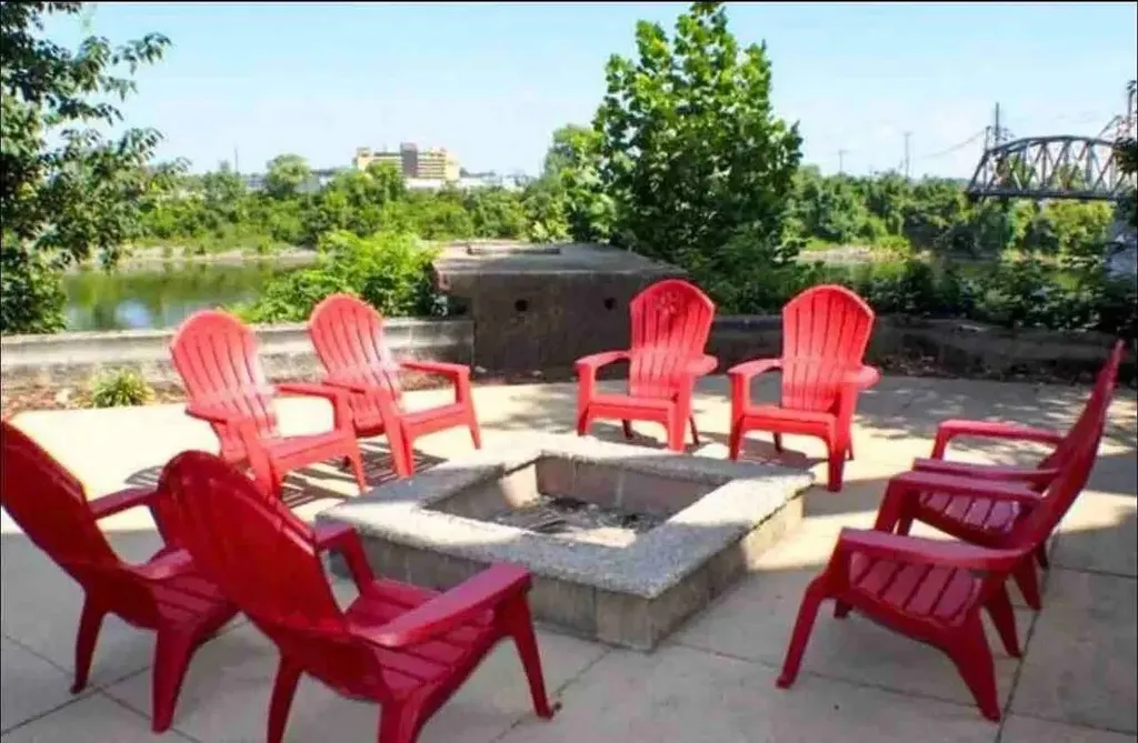 1042 1st Ave, N Nashville TN 37201