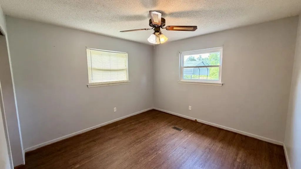 405 Red Maple Street Graysville TN 37338