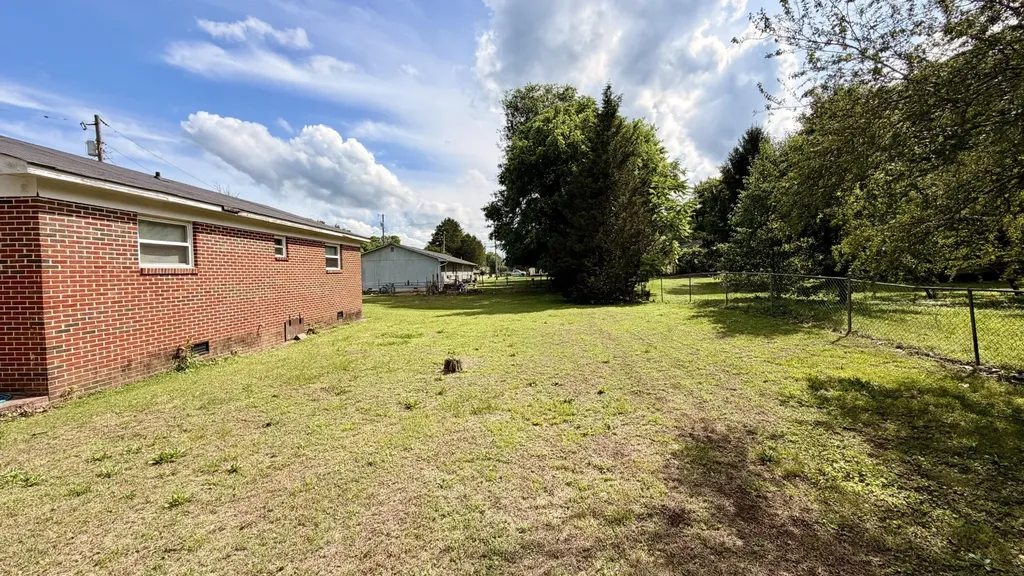405 Red Maple Street Graysville TN 37338