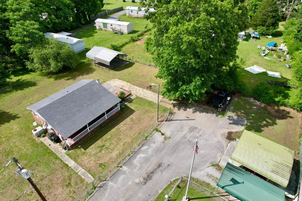 405 Red Maple Street Graysville TN 37338