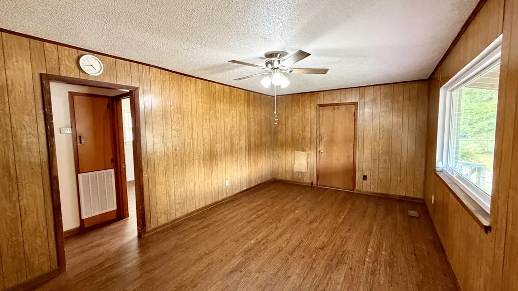 405 Red Maple Street Graysville TN 37338