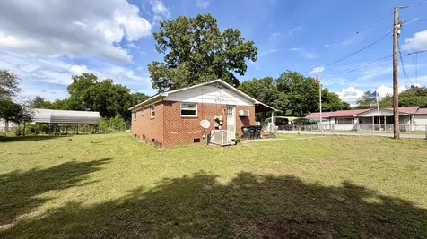 405 Red Maple Street Graysville TN 37338